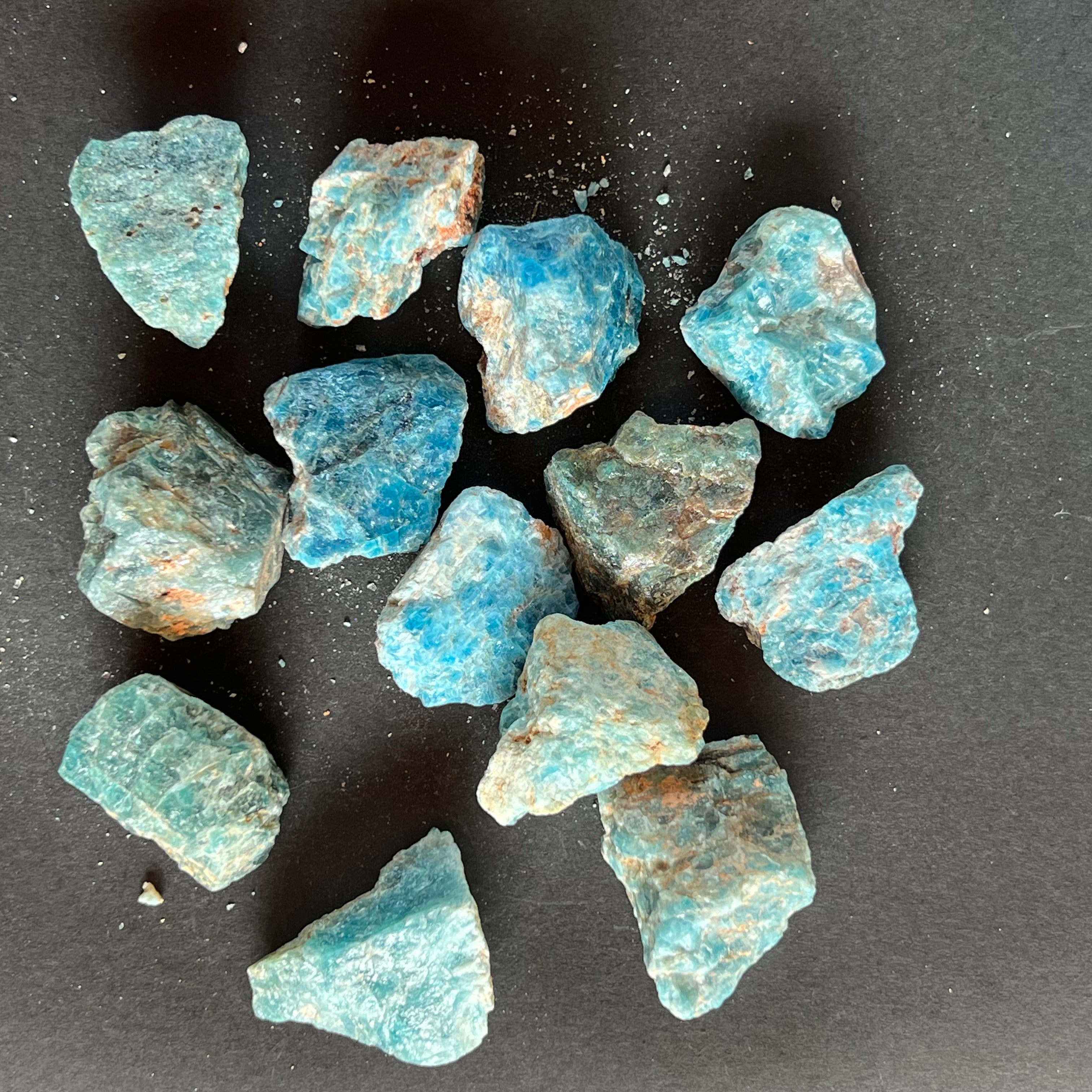 Apatit piatra bruta spartura