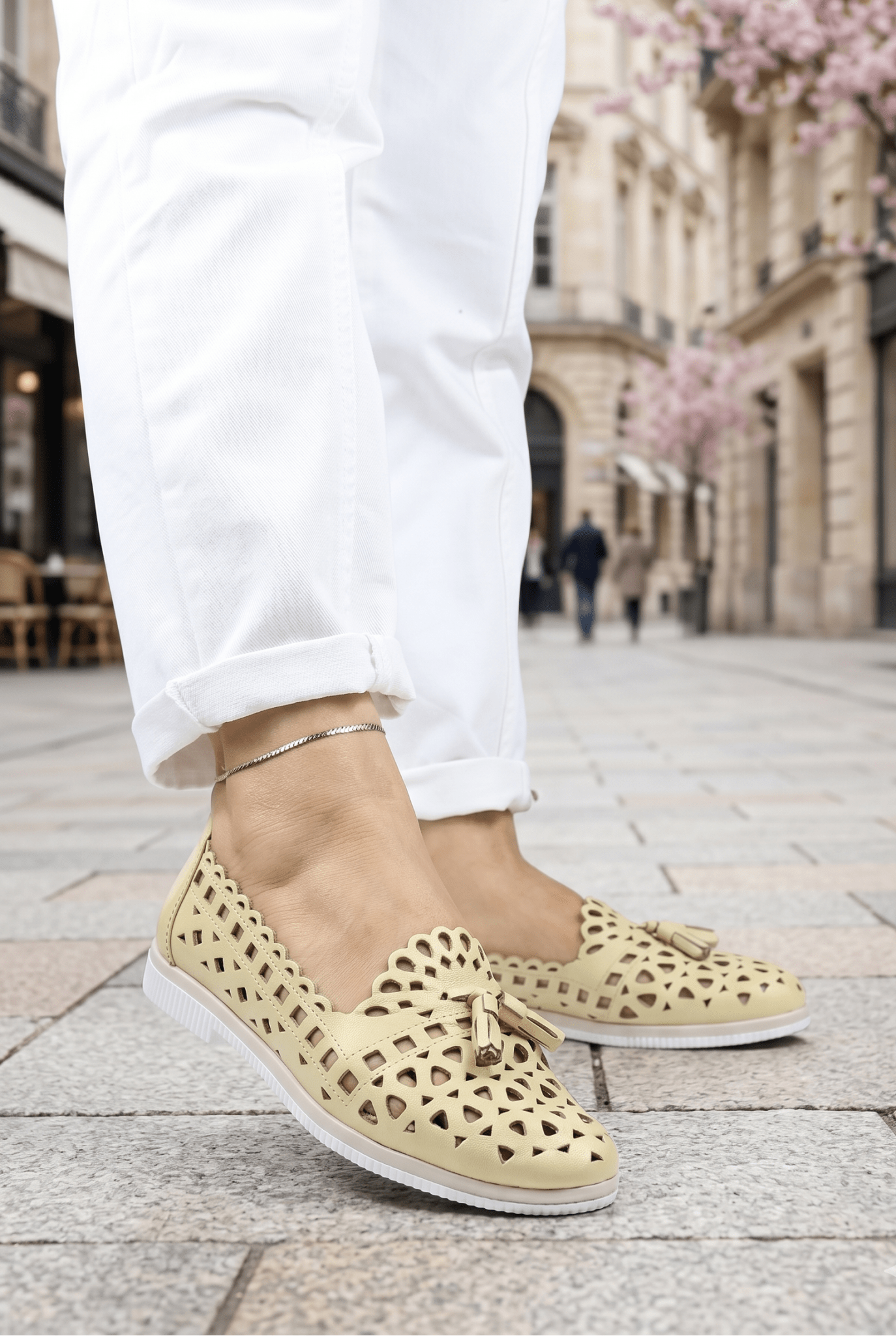 Balerini Perforati din Piele Galbeni cu Accesoriu - ZY Lemon