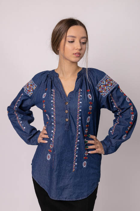 Bluza albastra cu motiv floral multicolor Camelia
