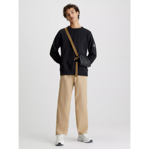 Bluza barbati Calvin Klein Monogram Sleeve Badge Crew J30J314035BAE - poza 3