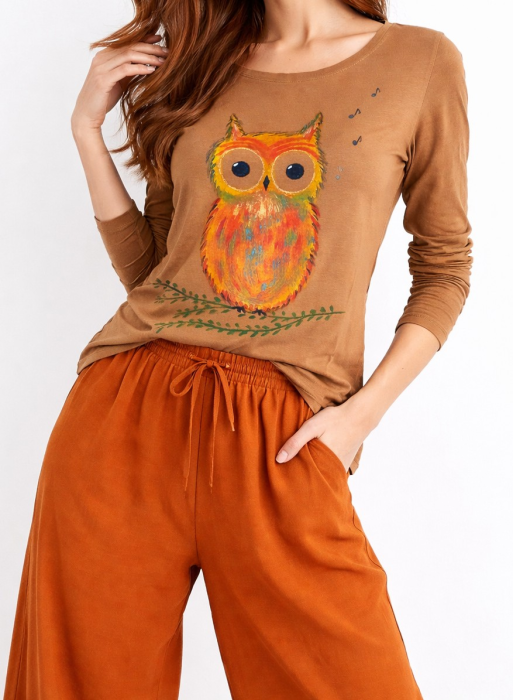 Bluza camel din bumbac pictata manual ,cu bufnita