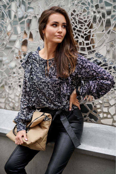 Bluza cu volane si imprimeu floral