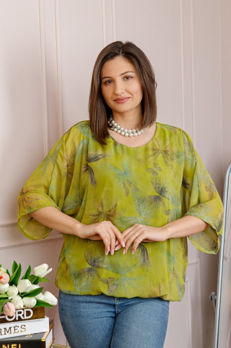 Bluza dama Maddie din voal verde lime cu imprimeu floral verde petrol