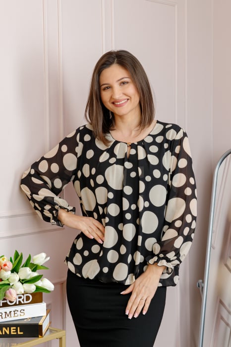 Bluza dama Pauline din voal negru cu buline crem
