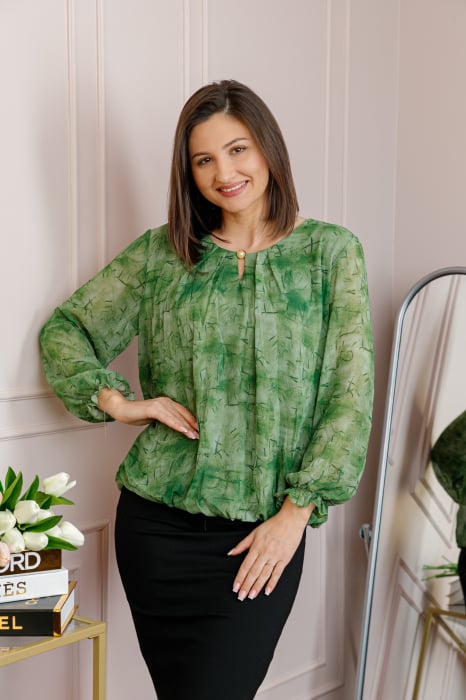 Bluza dama Pauline din voal verde cu imprimeu abstract