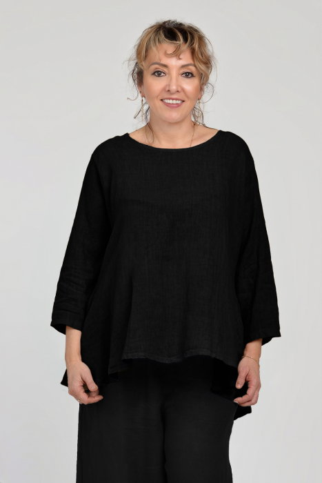 Bluza evazata cu clin la spate din in, neagra