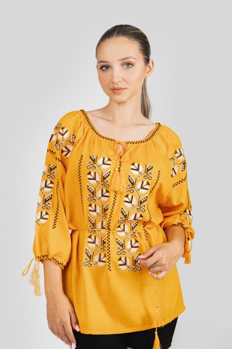 Bluza galbena cu motiv geometric multicolor Ruxandra 02