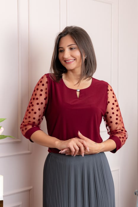 Bluza grena dama Bridget cu maneci transparente cu buline