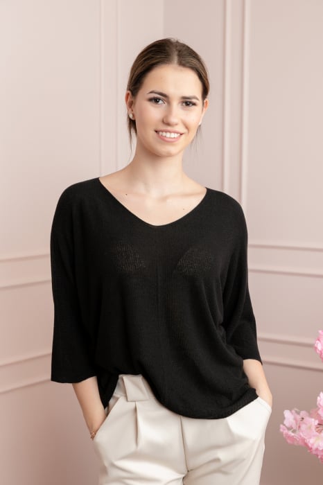 Bluza neagra cu maneci liliac