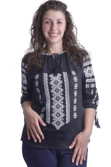Bluza neagra cu motiv alb Octavia