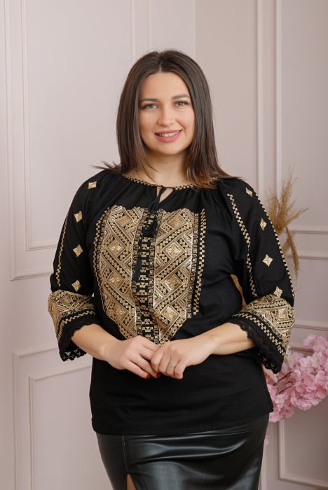 Bluza neagra cu motiv geometric auriu Minerva 01