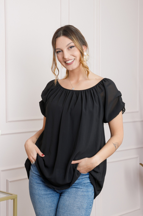 Bluza neagra din voal cu maneci bufante