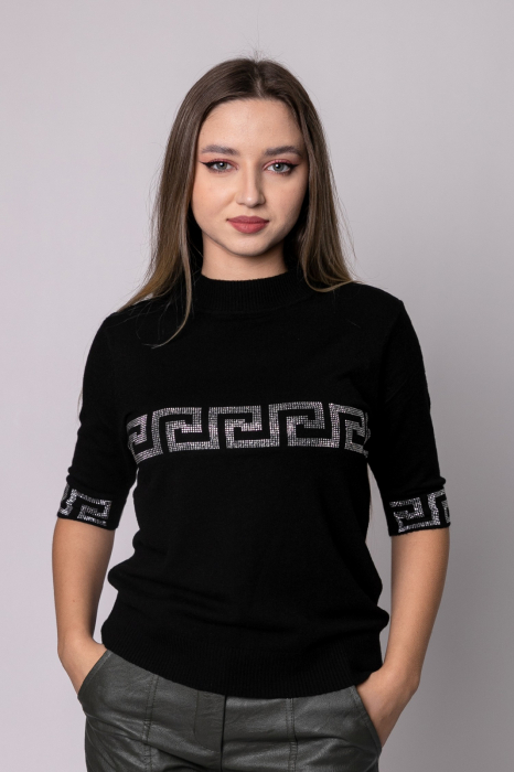 Bluza neagra tricotata cu maneca scurta