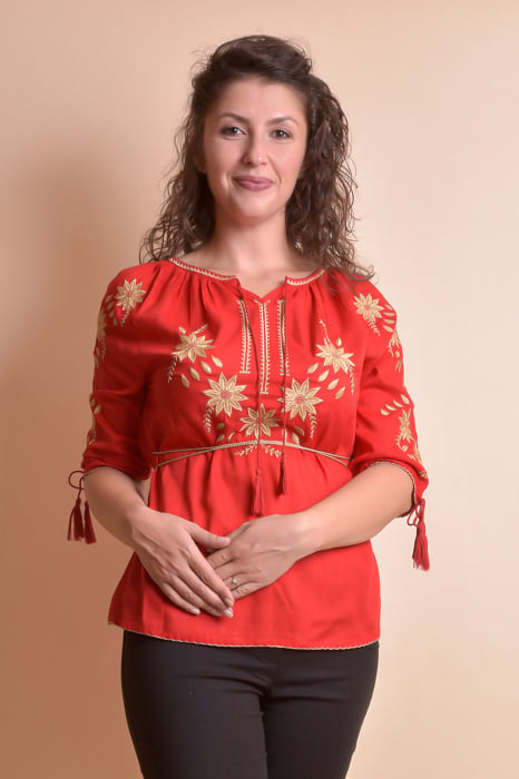 Bluza rosie cu motiv floral auriu Aliona 04