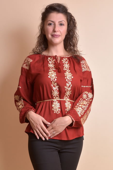 Bluza rosie cu motiv floral auriu Otilia 03