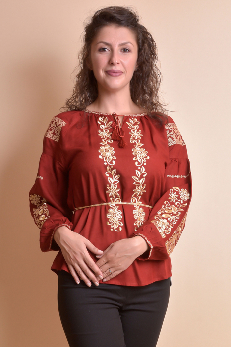 Bluza rosie cu motiv floral auriu Otilia 03