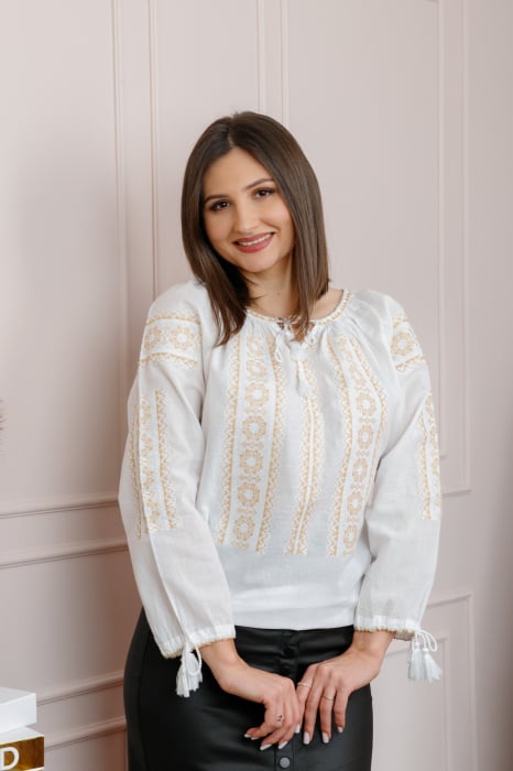 Bluza tip ie alba cu motiv floral auriu Sorina
