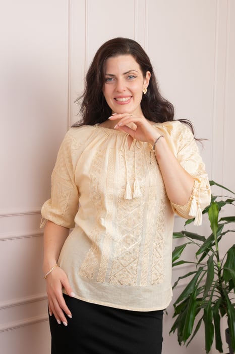 Bluza tip ie crem cu motiv geometric auriu Angelina 02