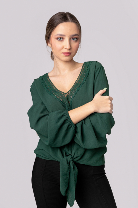 Bluza verde cu nod in talie