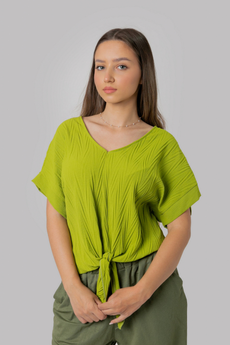 Bluza verde praz casual cu aspect texturat si nod in talie