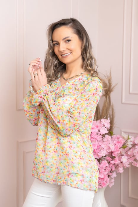 Bluza Vivienne din voal cu volanase si imprimeuri florale roz pastel