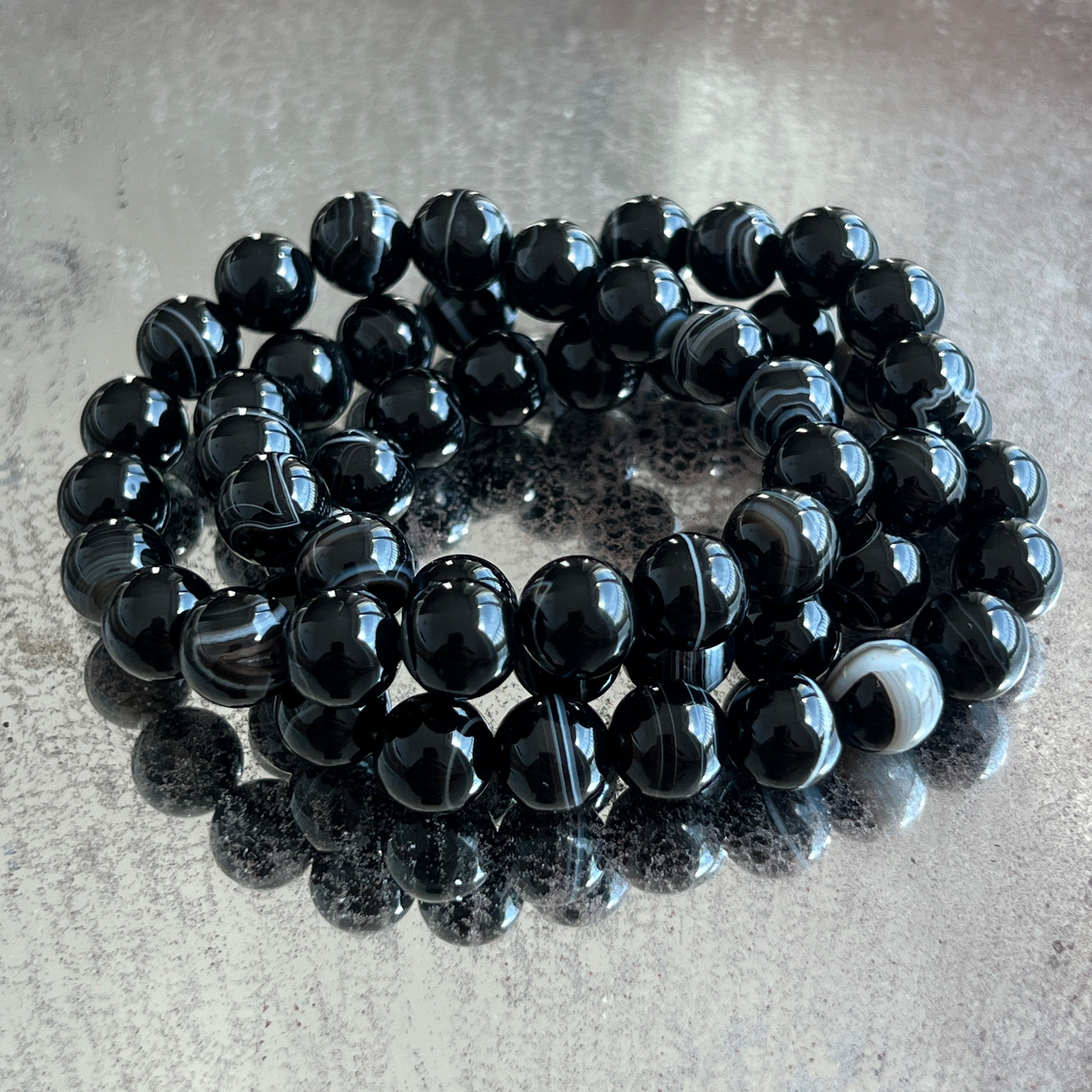 Bratara agat negru dungat 8 mm