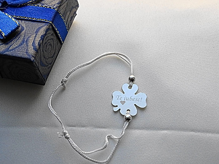 Bratara charm 4foi argint-personalizata prin gravura