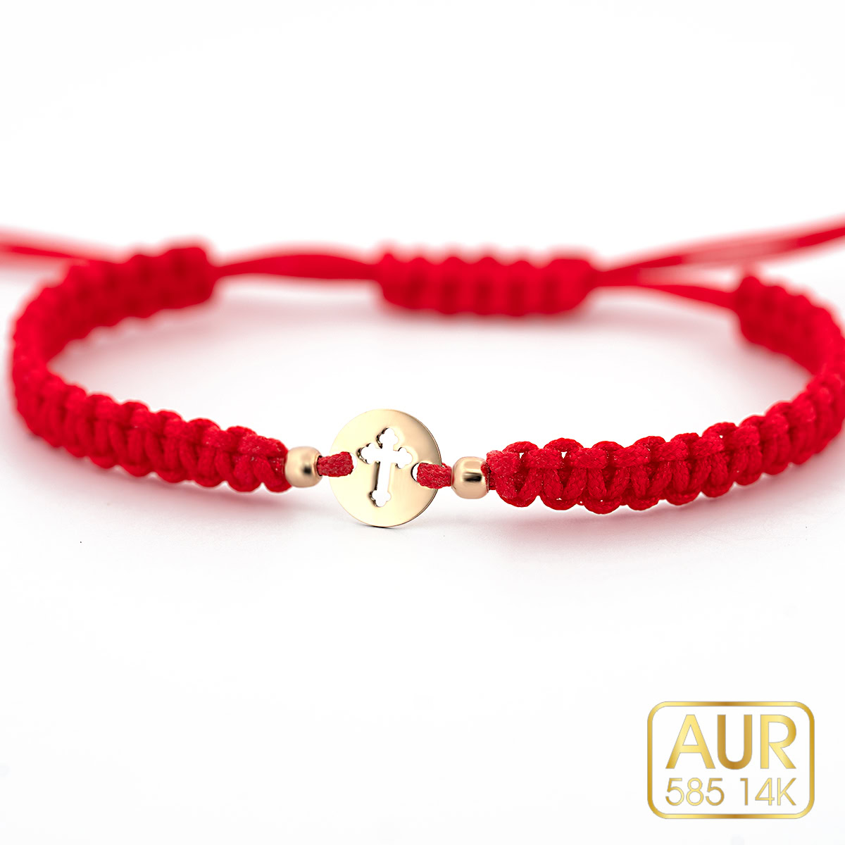 Bratara cu snur si banut cu cruciulita din aur 14k: Un accesoriu prietenos ce aduce noroc si protectie