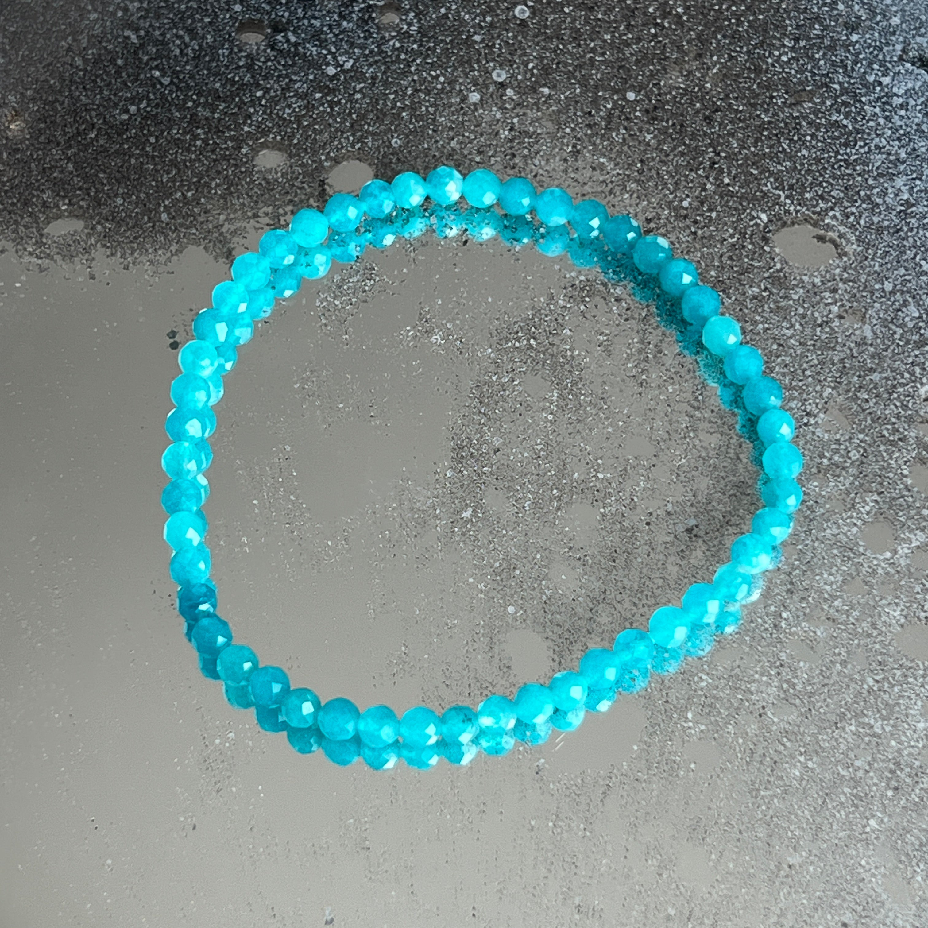 Bratara fatetata agat albastru 4 mm