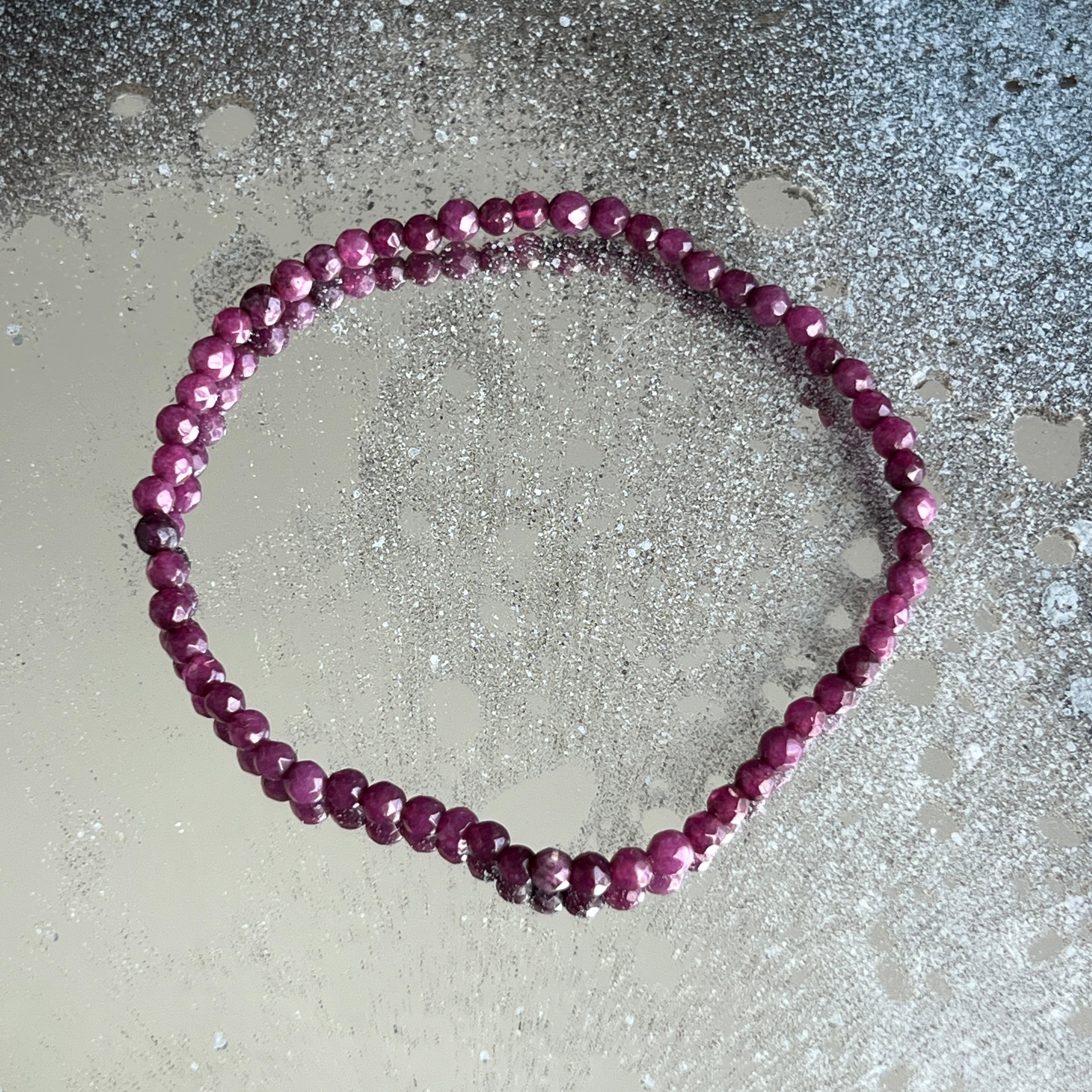 Bratara fatetata agat mov inchis 3-4 mm