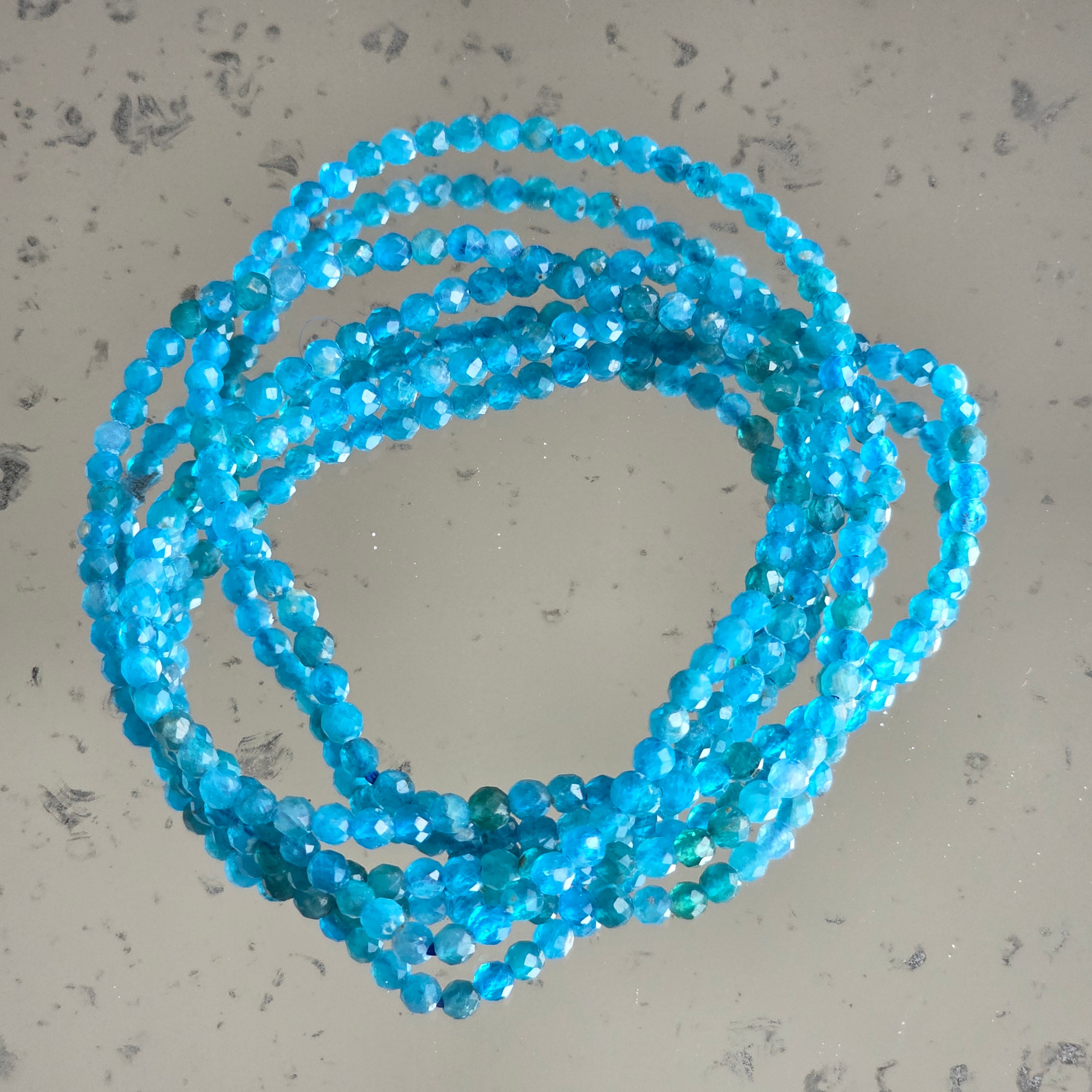 Bratara fatetata apatit 3-4 mm