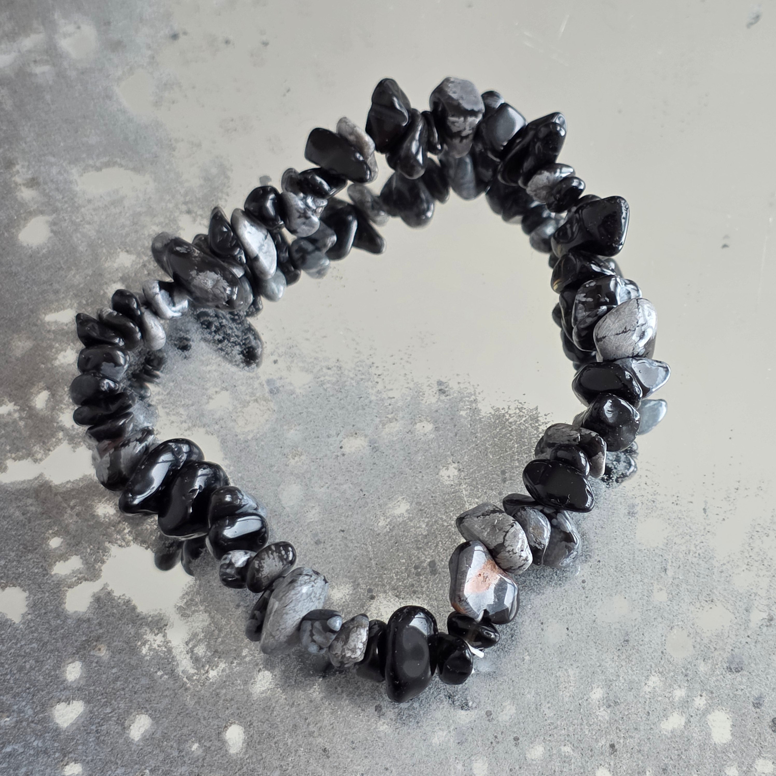 Bratara obsidian zapada chipsuri