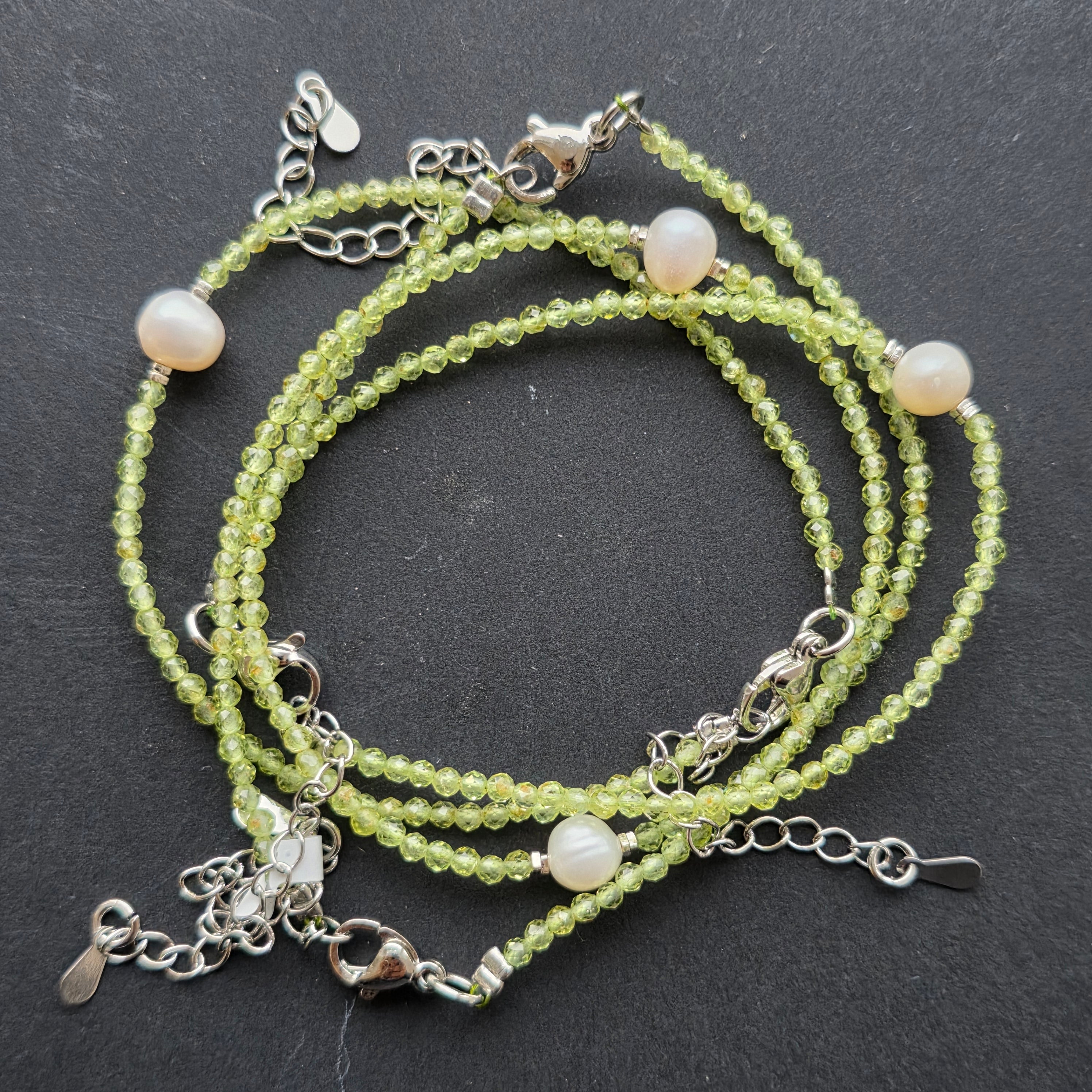 Brățară reglabila fatetata peridot 2 mm | Pearl