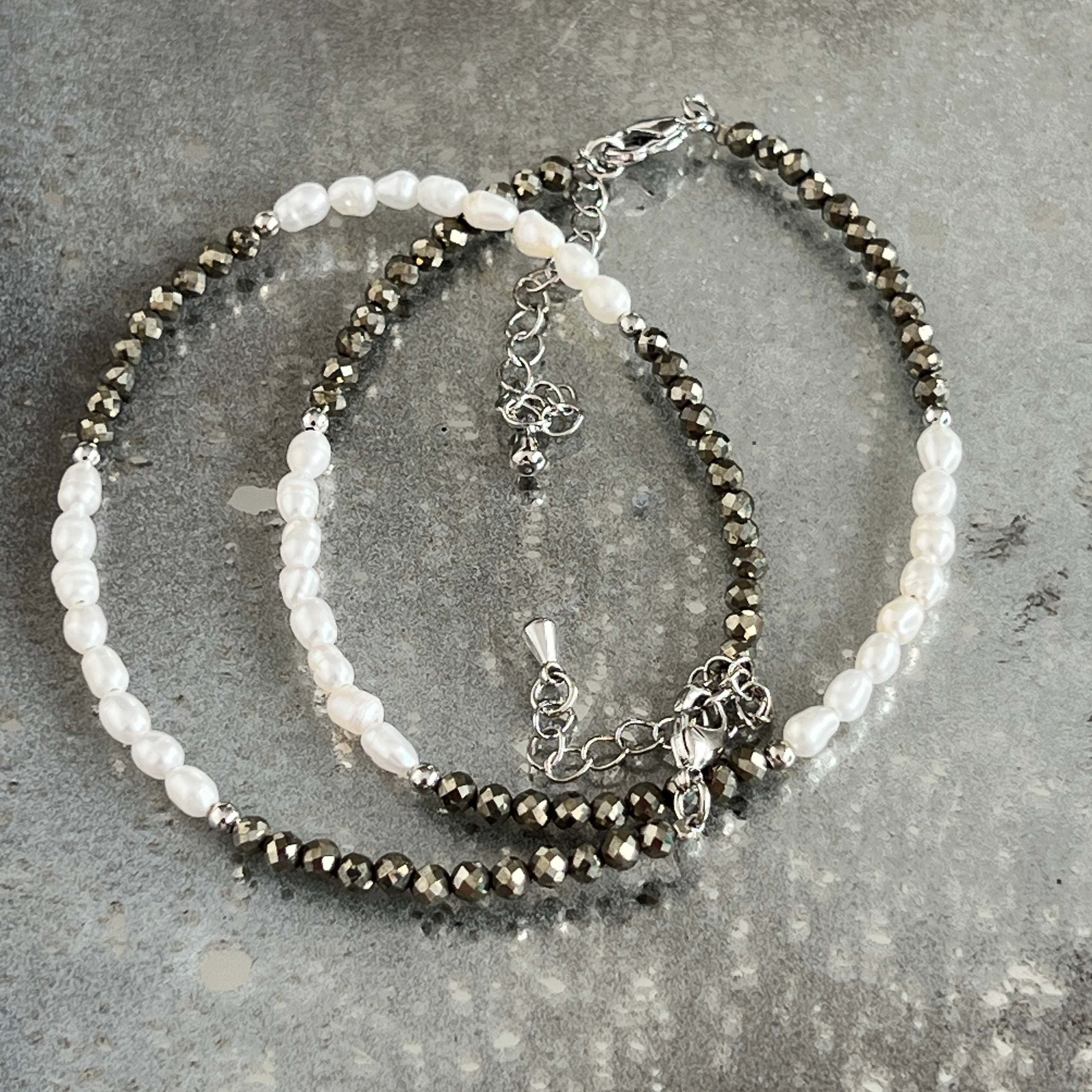 Bratara reglabila fatetata pirita 3.5 mm | Pearl #2