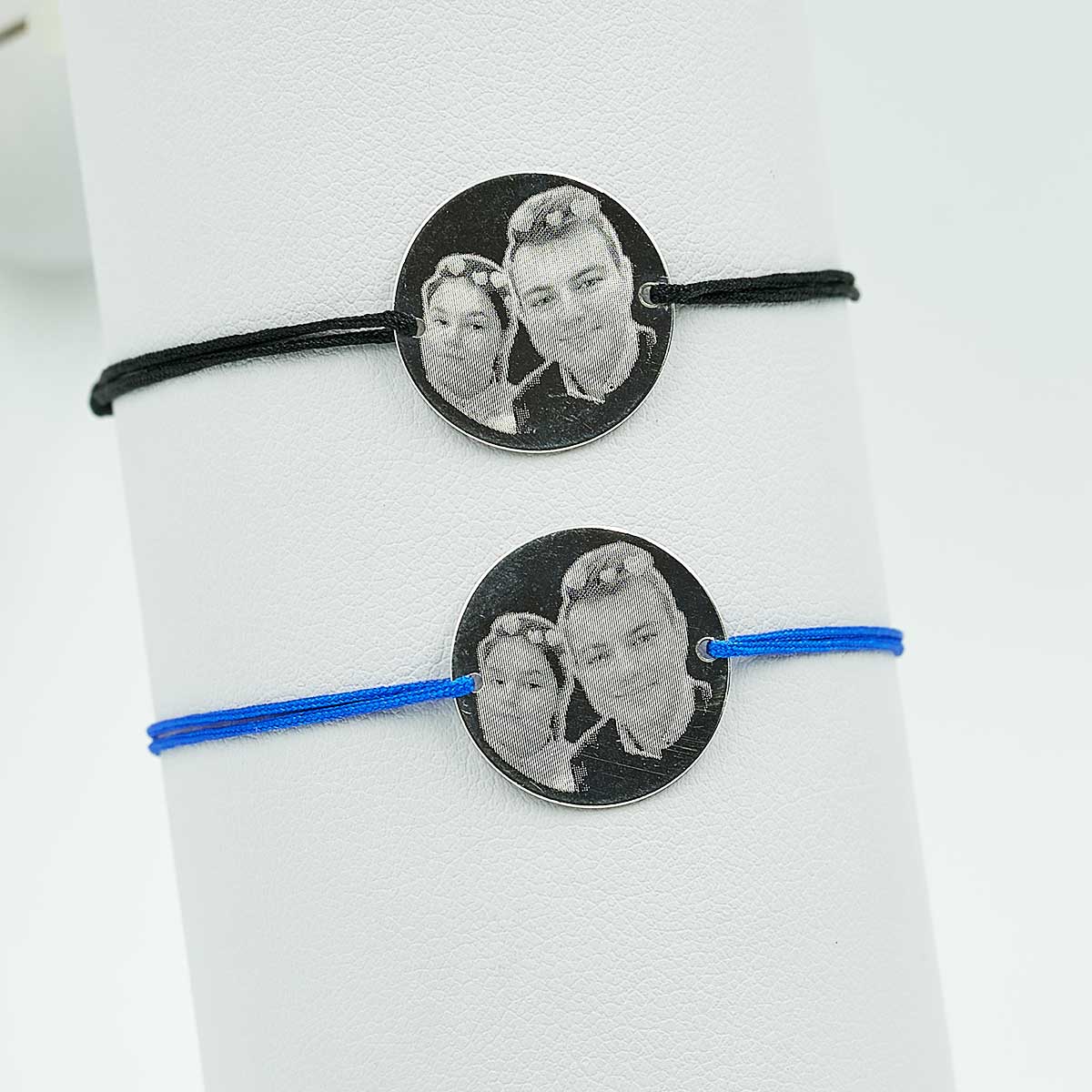 Bratari personalizate cu poza cuplu din argint - Banut 19mm Ag - Snur reglabil