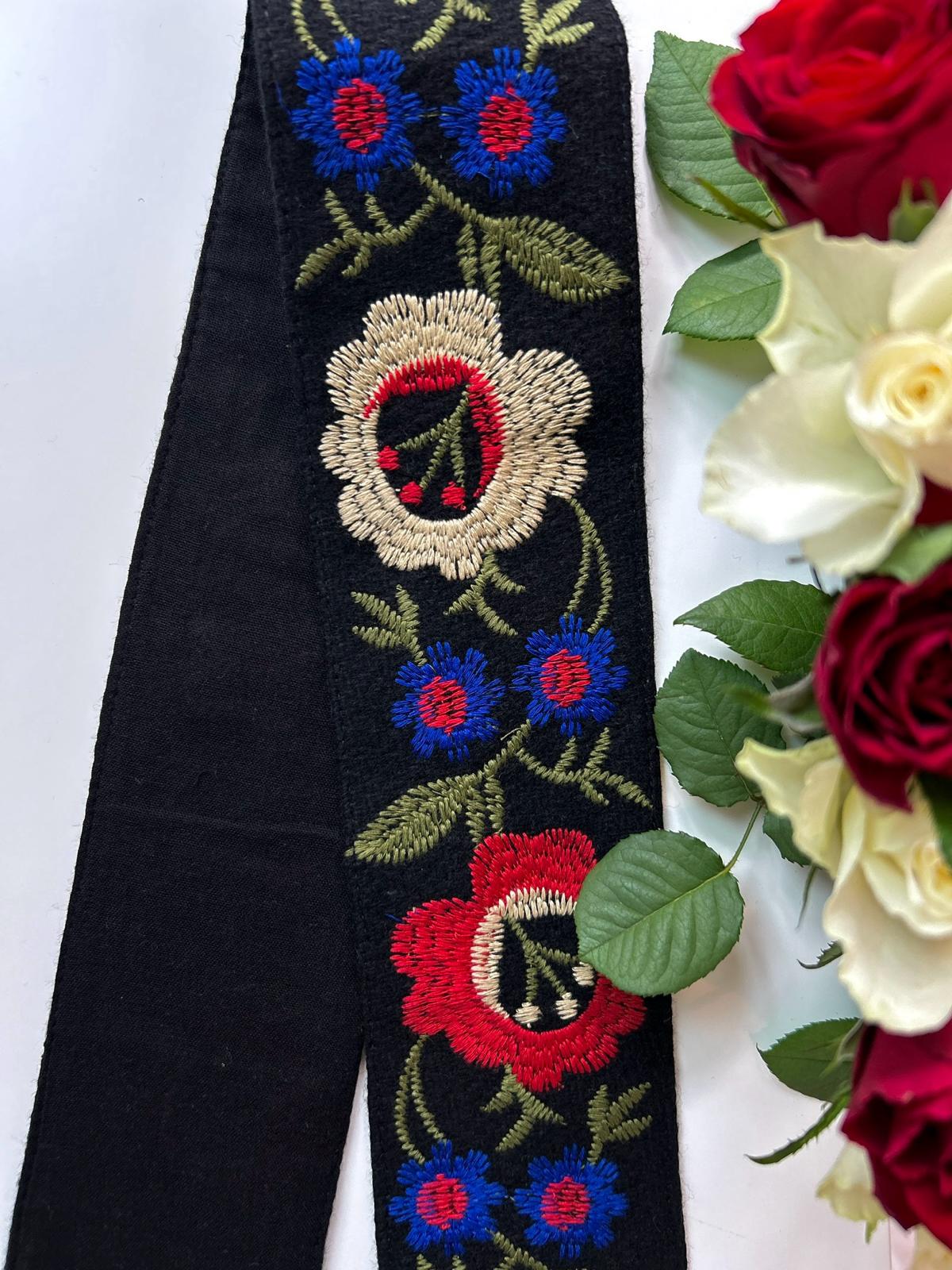 Brâu tradițional femei TM469 *motive florale*