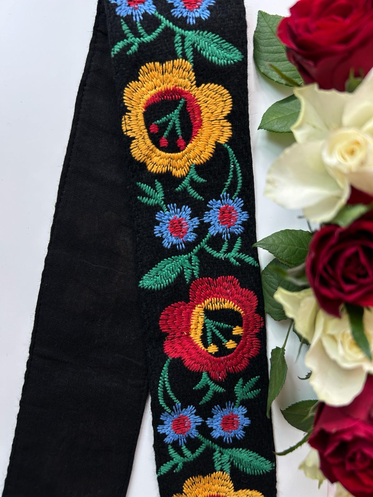 Brâu tradițional femei TM473 *motive florale*
