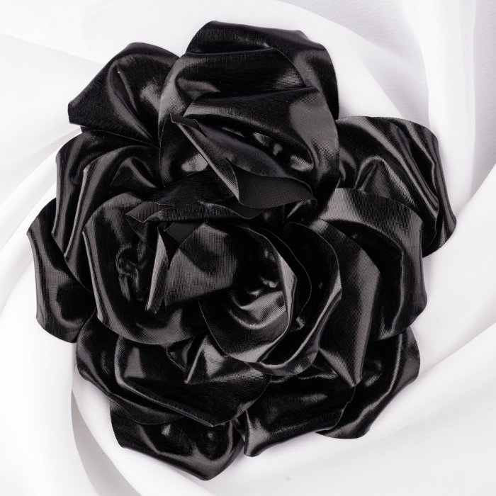 Brosa floare cu diametru de 15 cm, cu clips pentru par, negru metalizat
