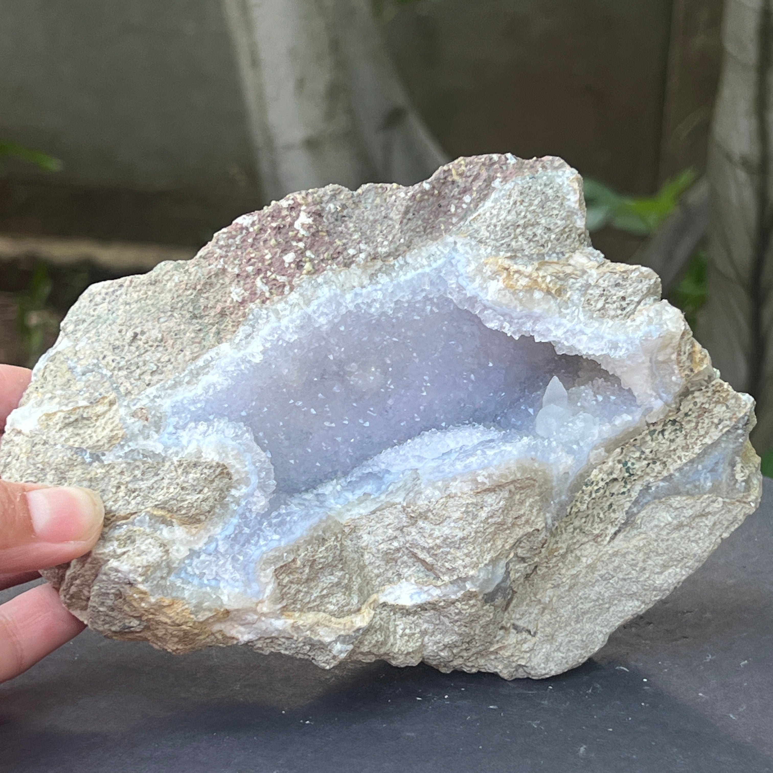 Calcedonie albastra /blue lace/ agat albastru piatra bruta m22