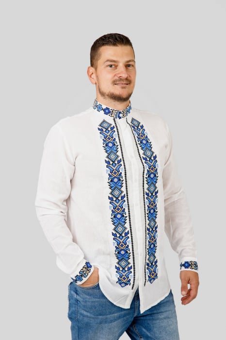 Camasa barbateasca traditionala alba cu motiv geometric albastru Ovidiu 01