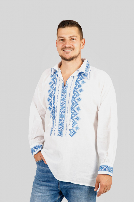 Camasa barbateasca traditionala alba cu motiv geometric albastru Petru 02