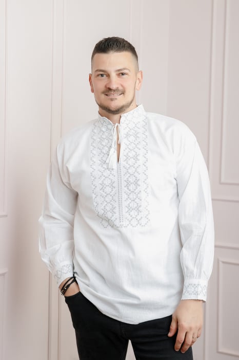Camasa barbateasca traditionala alba cu motiv geometric argintiu Cezar 02