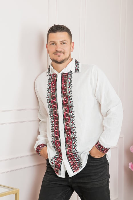 Camasa barbateasca traditionala alba cu motiv geometric rosu Razvan 01
