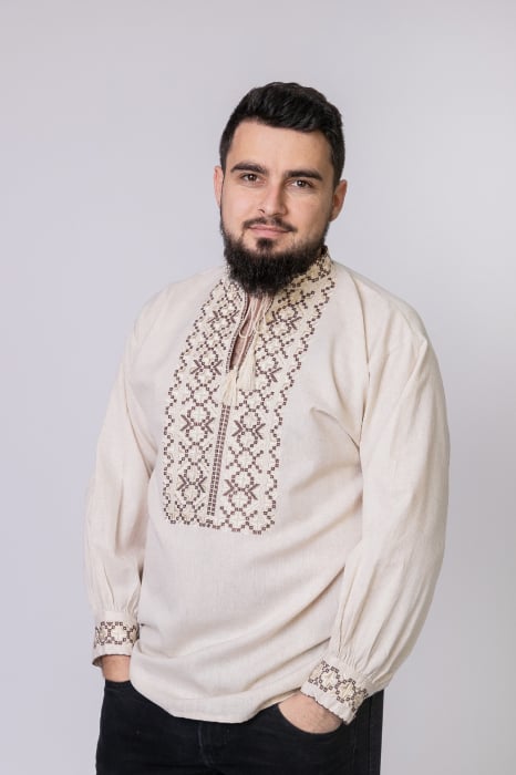 Camasa barbateasca traditionala crem cu motiv geometric auriu Cezar 01