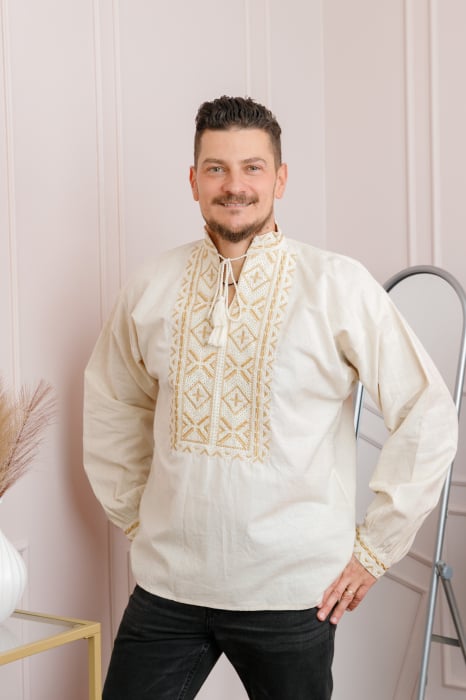 Camasa barbateasca traditionala crem cu motiv geometric auriu Silviu 02