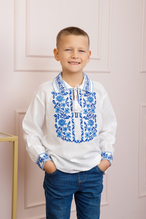 Camasa traditionala de baieti alba cu motiv floral albastru Iulian