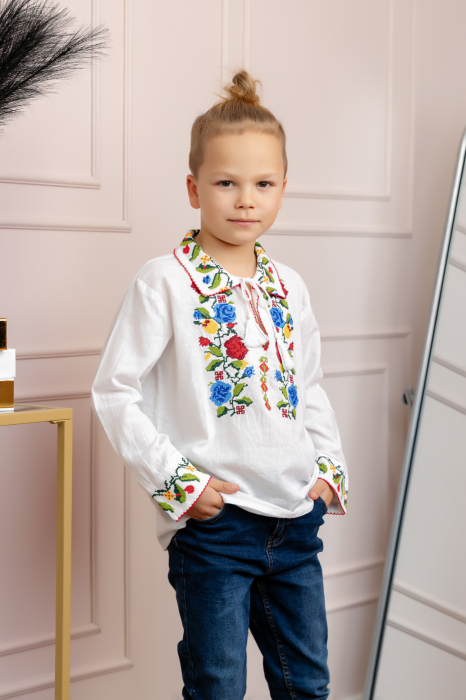 Camasa traditionala de baieti alba cu motiv floral multicolor Beniamin