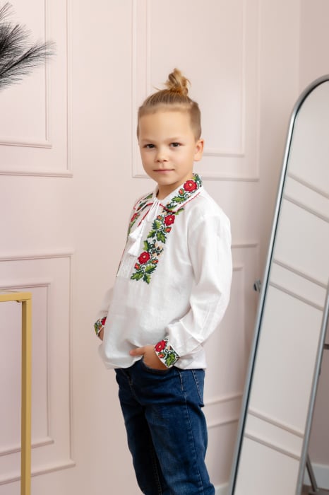 Camasa traditionala de baieti alba cu motiv floral rosu Sorin