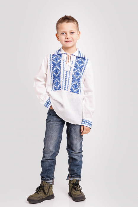 Camasa traditionala de baieti alba cu motiv geometric albastru Serban