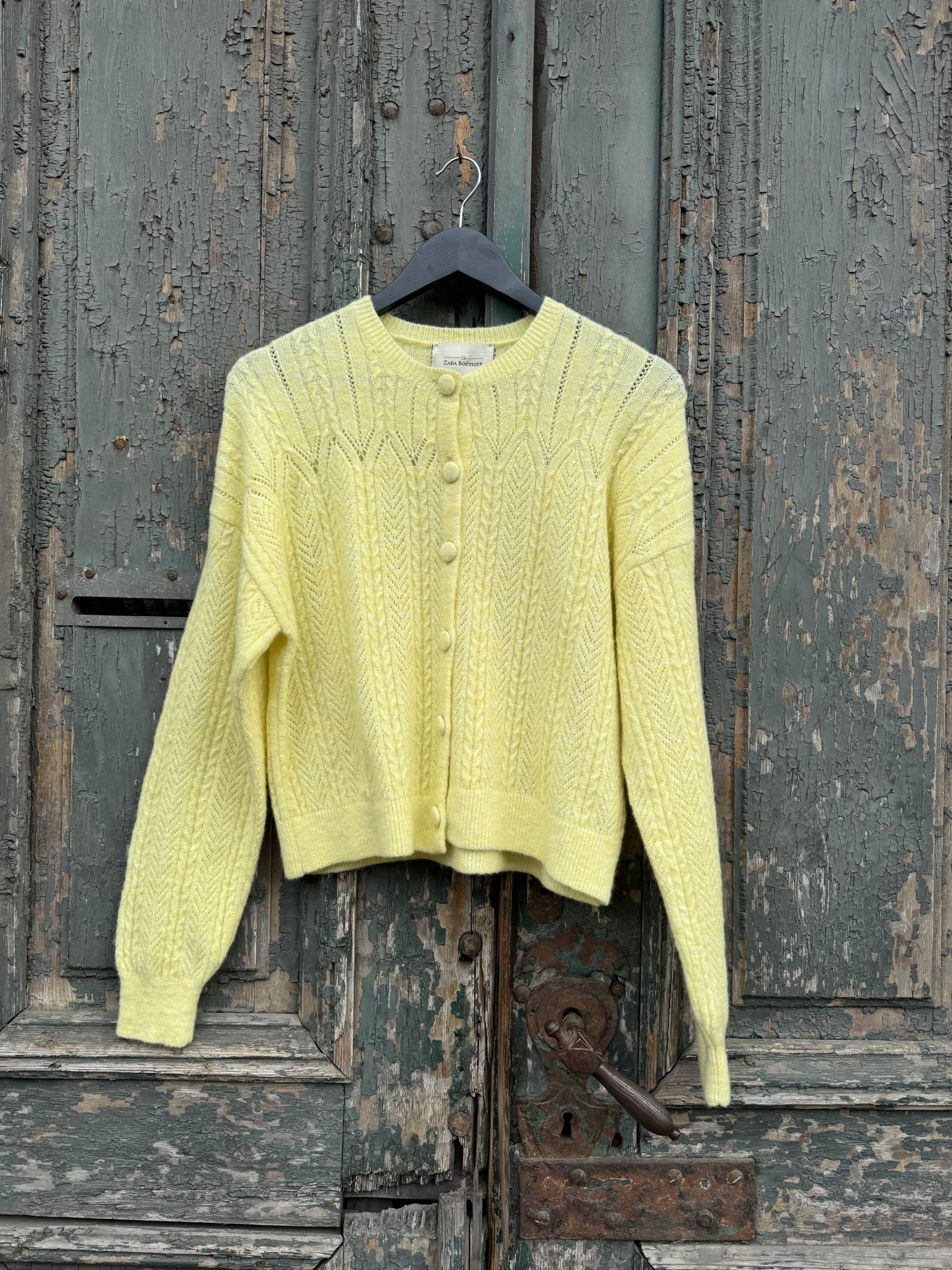 Cardigan galben deschis cu nasturi - XL INTL